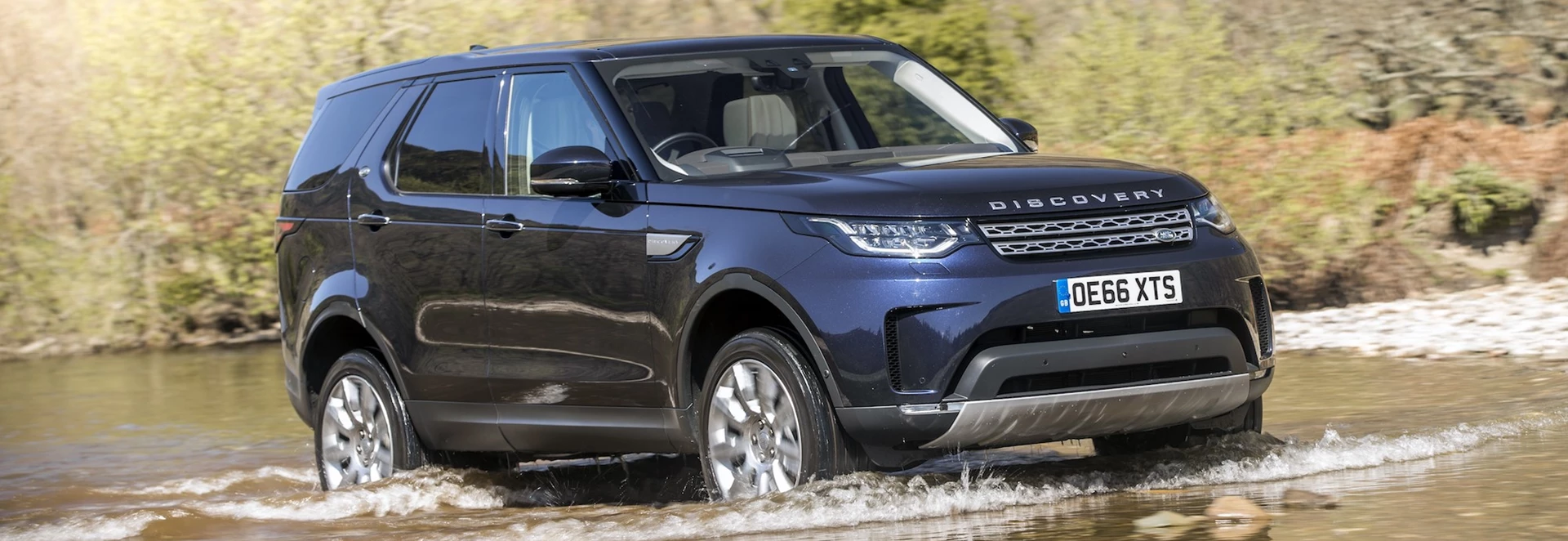 Why is the Land Rover Discovery the best SUV for dog owners?